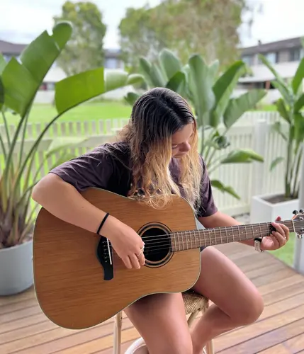 8. Charli Hately thumbnail