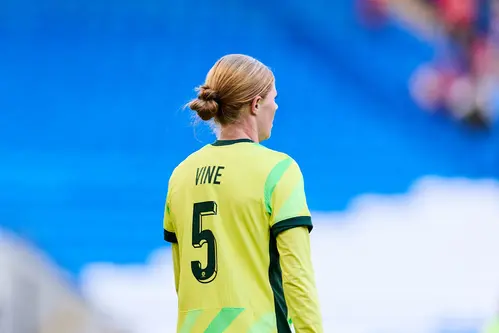 4. Cortnee Vine thumbnail