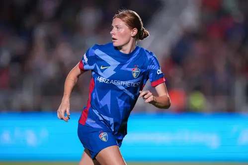 8. Cortnee Vine thumbnail